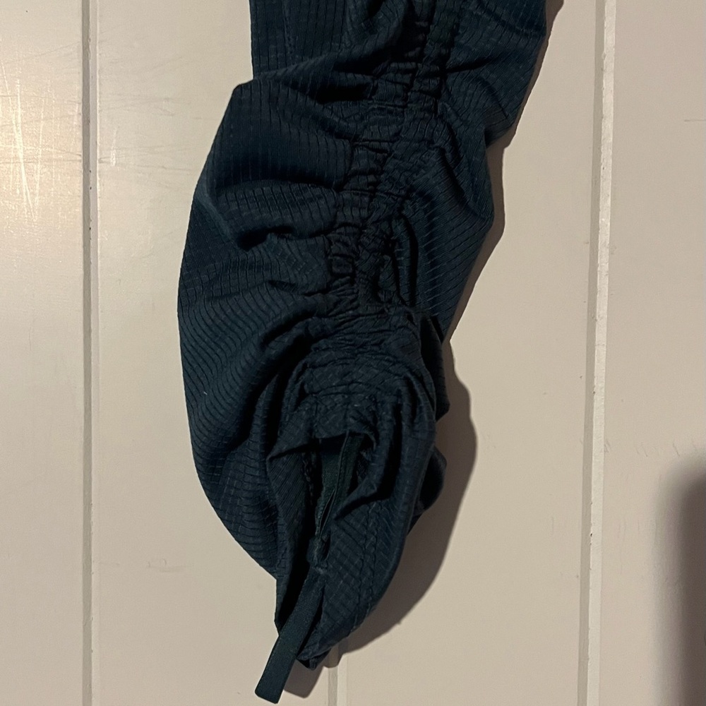 Fabletics Ruched Leggings - Picture 4 of 6